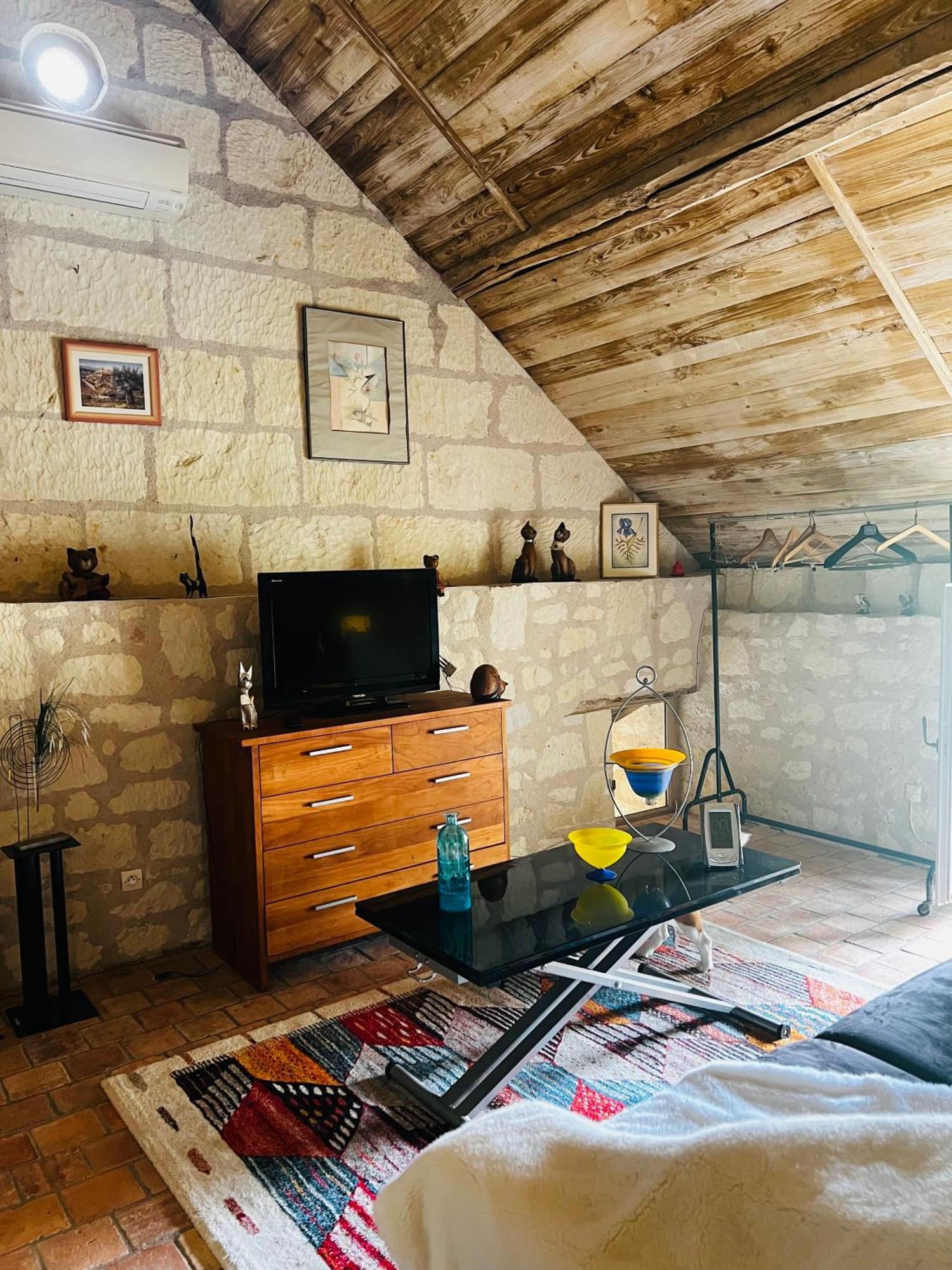 Chateau De La Thibaudiere - Chambre Du Tonneau Allonnes  Extérieur photo