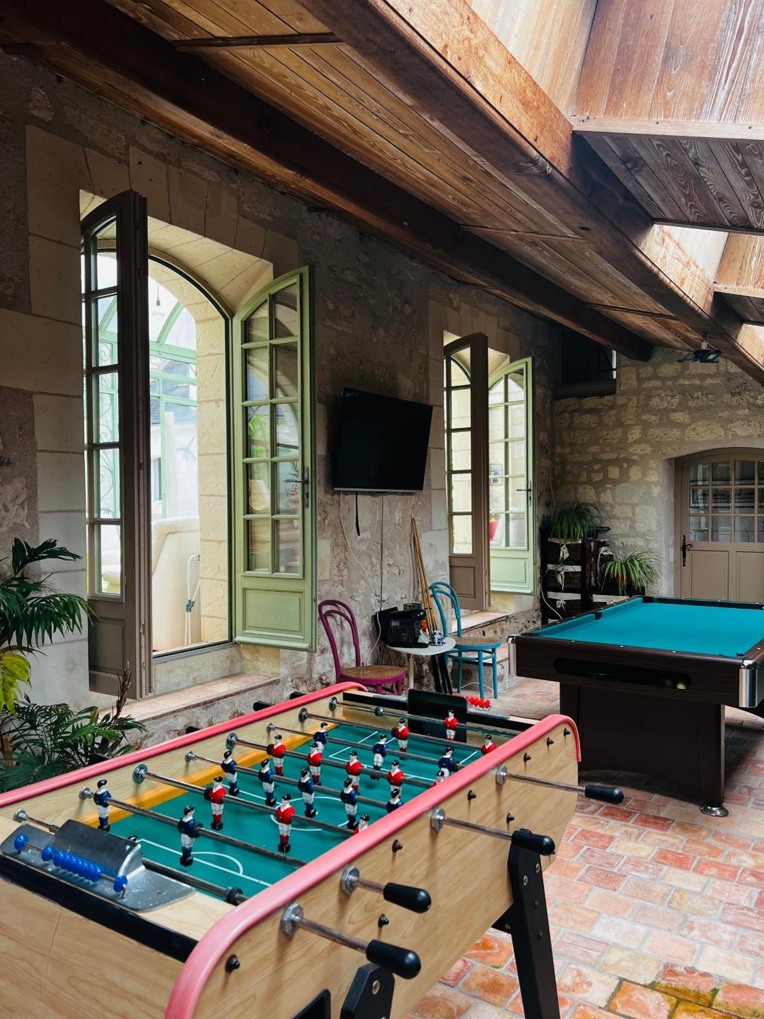 Chateau De La Thibaudiere - Chambre Du Tonneau Allonnes  Extérieur photo