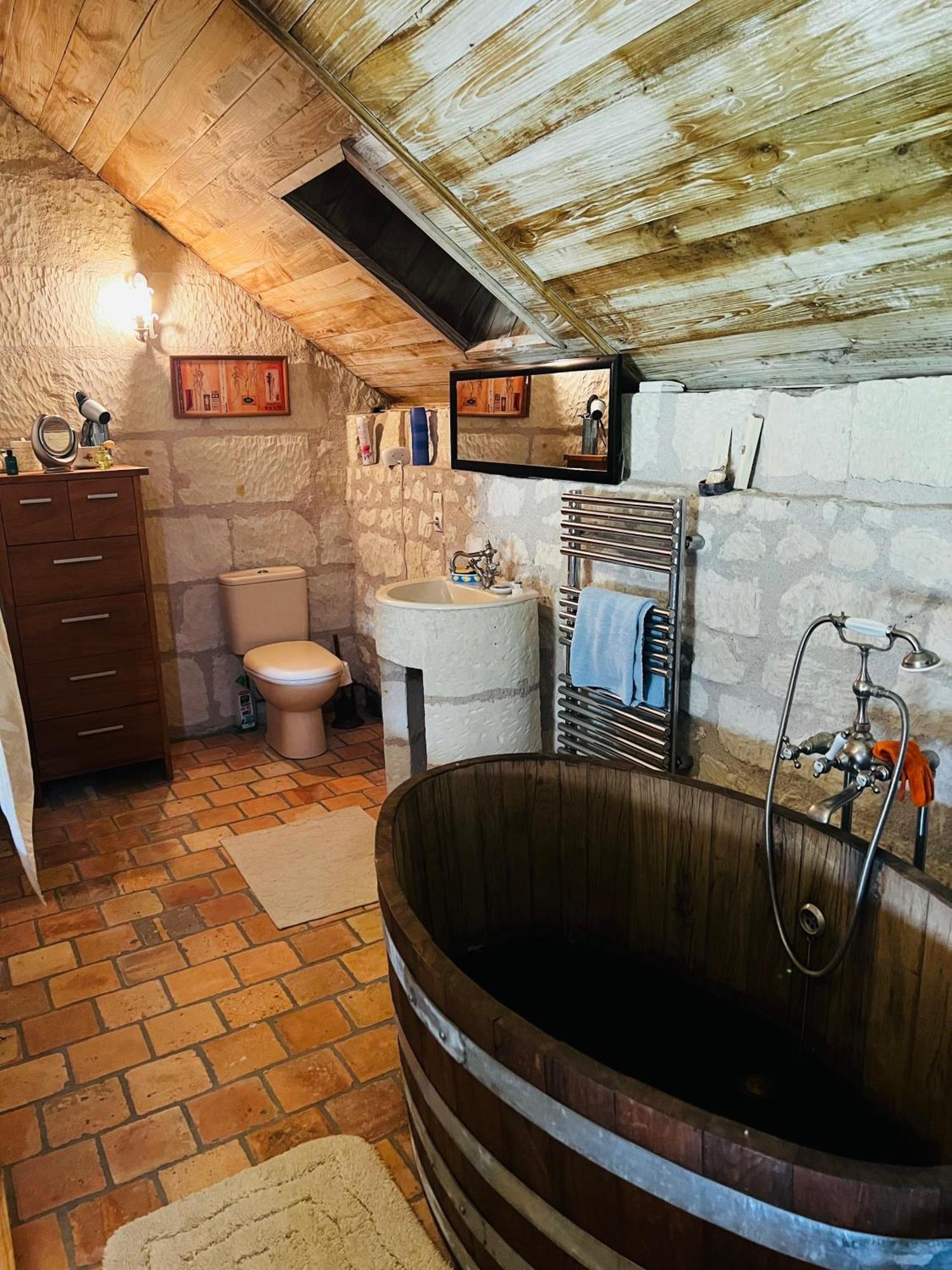 Chateau De La Thibaudiere - Chambre Du Tonneau Allonnes  Extérieur photo